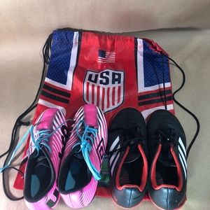 Indoor and Outdoor Kids/Girls Soccer Shoes/Cleats 2 pair with Bag Size 1